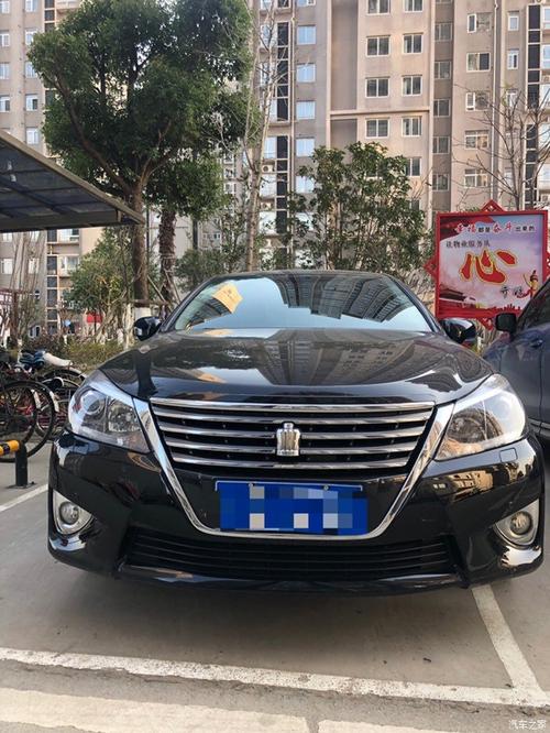 13代半皇冠v625l全程4s10w公里