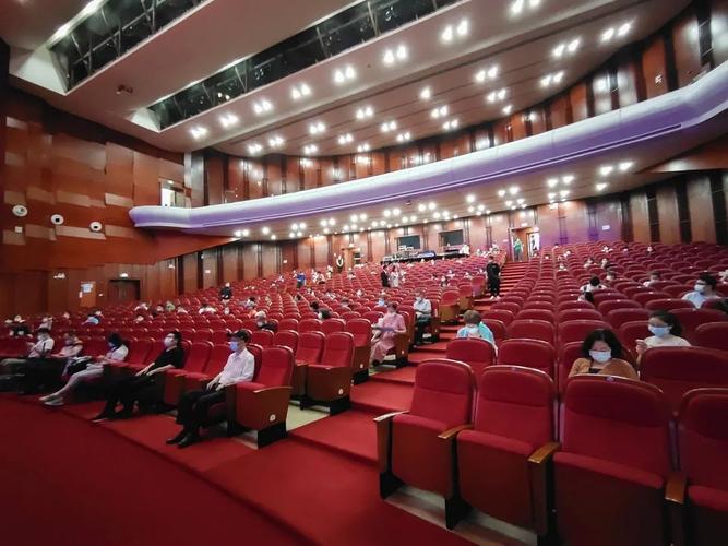 话剧《战"疫"2020》首演感人至深,广东艺术剧院强势归来!