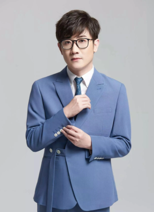 马力,id白鲨(ayom),穿越火线形象代言人,穿越火线第一期终身荣誉会员