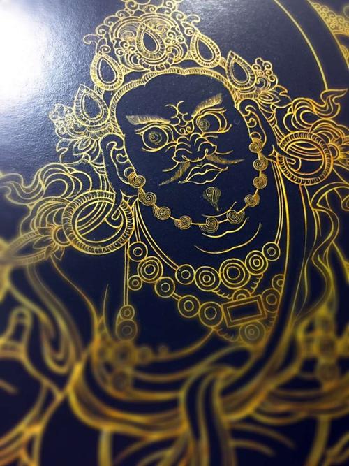 黑金版的黄财神