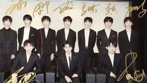 tfboys和时代少年团录综艺,三小只出现方式特殊,李飞成端碗大师