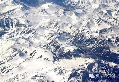 划分欧亚边界的乌拉尔山脉是世界上最古老的山脉,那里有着数不尽的