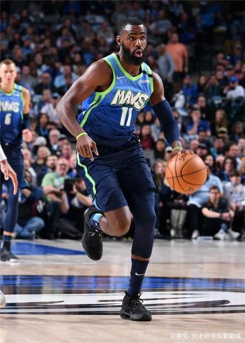 东契奇身边的带刀侍卫,小蒂姆-哈达威