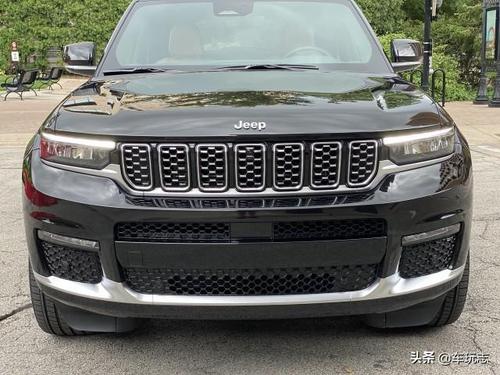 2021款吉普大切诺基l登顶三排suv之巅峰位置