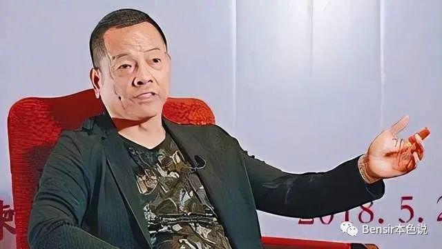 崩牙驹出狱10年黑社会投身币圈被骗6亿忍气吞声改卖牛仔裤