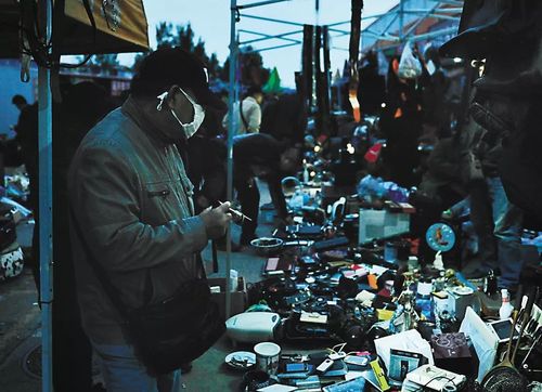 周六午夜,鬼市门开:在这里只做夜晚生意!