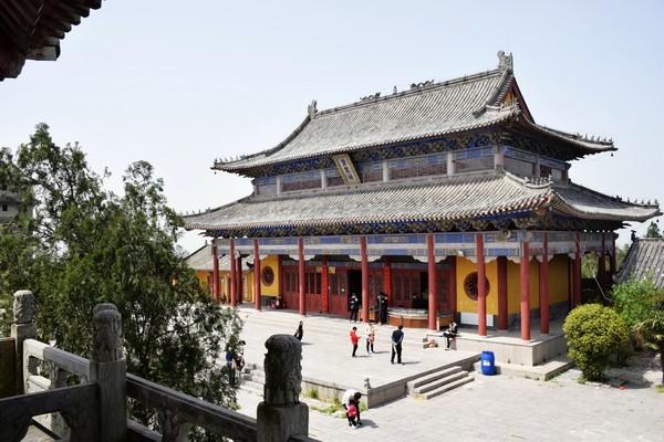 另外淮南王墓位于寿县入口的八公山国家森林公园大门外,单独门票10元.