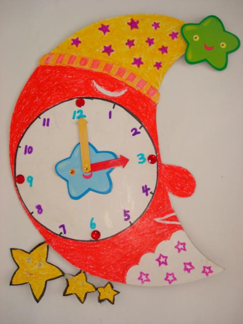 转载小学一年级手工钟表制作展