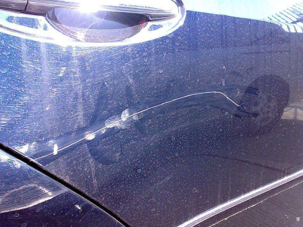 汽车划痕这样处理,就不用再去修理店了