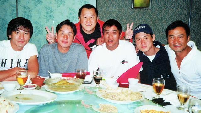 柯受良:22岁骑摩托破窗飞出,曾志伟被他征服,如今怎样