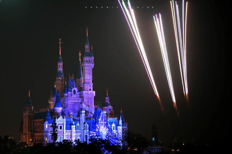 标题:那场城堡烟花