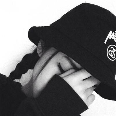 女生伤感黑白头像大全2019 丘比特治好眼睛再射箭好么