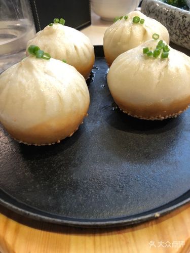 铁板生煎包