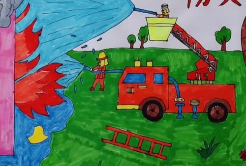我们在全校开展消防安全绘画,手抄报和征文比赛活动,让学生通过作品