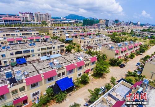 航拍海南文昌龙楼航天小镇