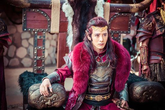 火族老大"  搜狐娱乐讯 改编自郭敬明同名小说的玄幻巨制《幻城》是一