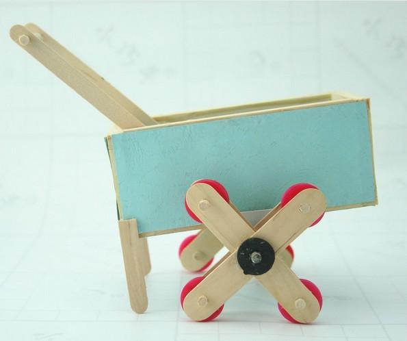 小学生综合实践课程 diy 科技小制作手工模型材料【 阶梯爬行车】
