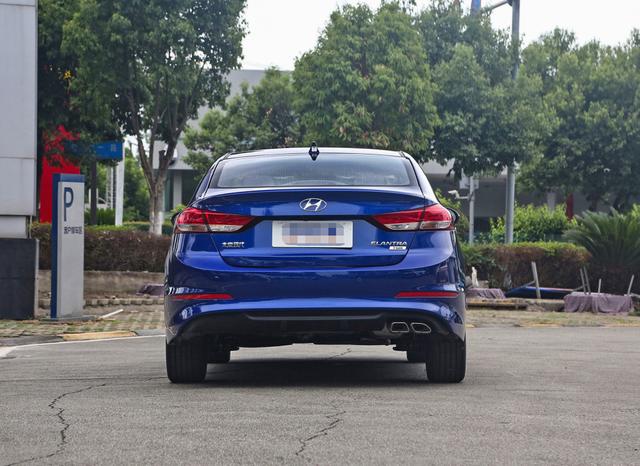 北京现代旗下最畅销的车子,外观灵动有活力,价格也适合年轻人