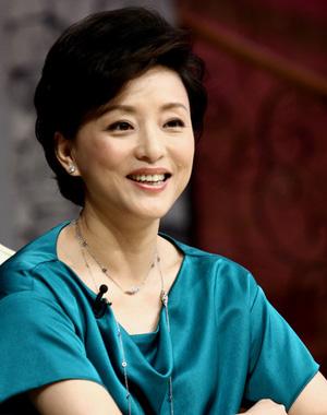 杨澜"狠心"离央视内幕 自揭一生最大挫折