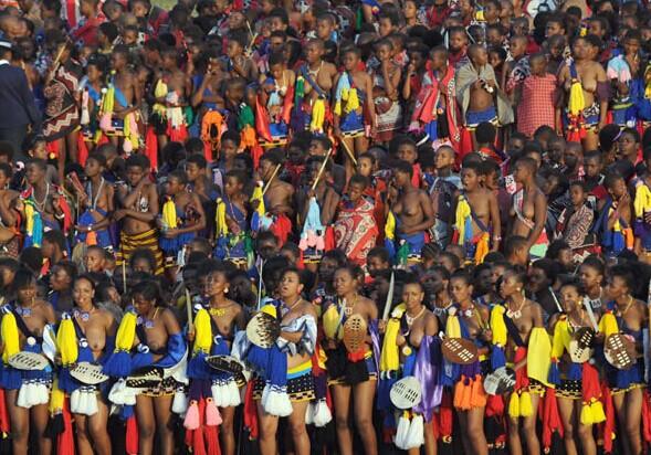 斯威士兰国王选妃十万处女集体裸身露巨乳 网友:真心开了眼界