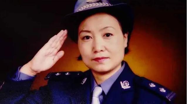 2001年7月24日,14岁的卫辰尧实在是太想念自己的母亲,他便决定一个人