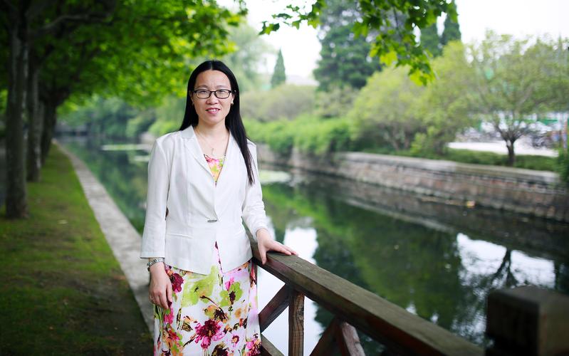 杜玉华获"全国高校思想政治理论课教师2015年度影响力