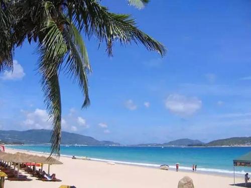 海南第一湾:亚龙湾