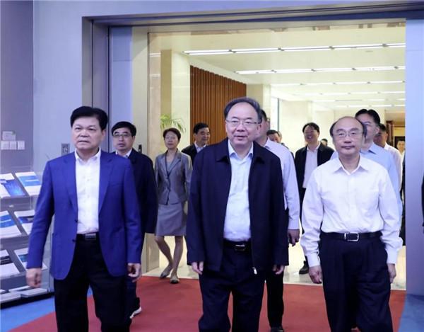 张爱军任江苏省委常委,省委宣传部部长;2020胡润百富榜揭晓,135位苏商