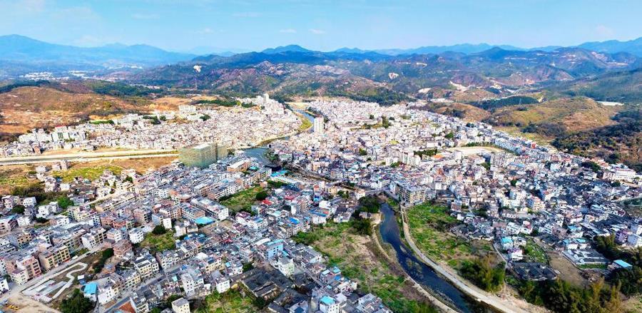  p>汤坑镇,隶属于广东省梅州市丰顺县,位于 a target="_blank" href="