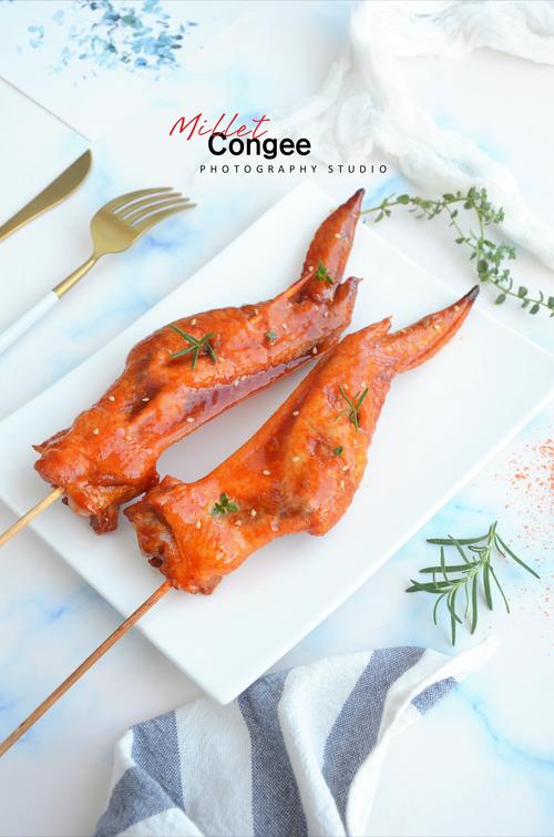 烤究美味 灵魂就酱# 蜜汁奥尔良烤全翅的做法