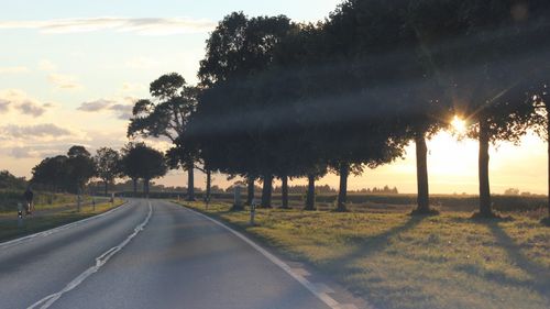 高清公路风景图片-风景壁纸-高清风景图片-第3图-娟娟