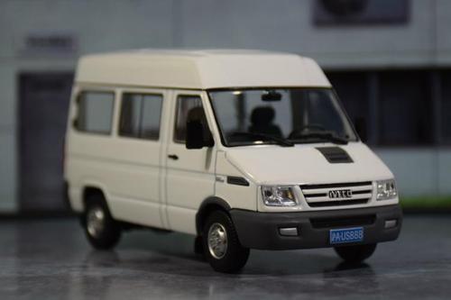 2009款依维柯得意白色客车版 汽车模型 改装定制创意礼品diy 1:43_7折