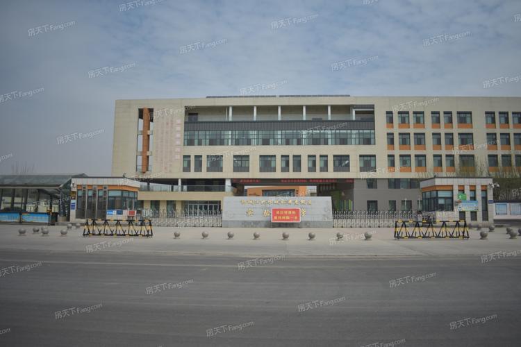 中小学:聊城一中新校区,北大培文学校,实验小学  民生·凤凰