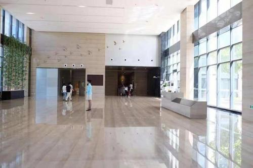 卓越时代广场写字楼出租,1号线地铁即达,宝山精品写字楼,落地窗光亮