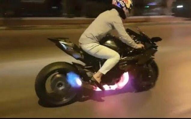 川崎h2 高速公路上演生死时速