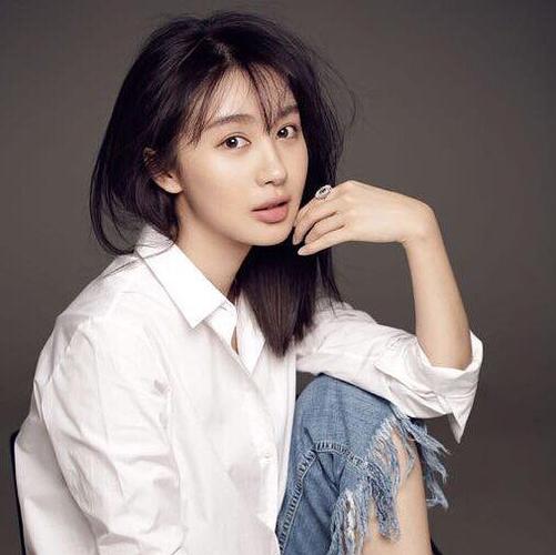 李菲儿看样子又去do了 这是微博头像 尽量看吧