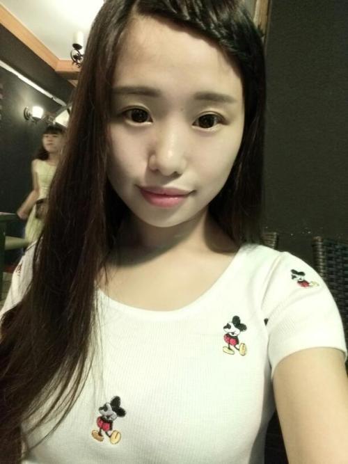 女生好看的照片多张