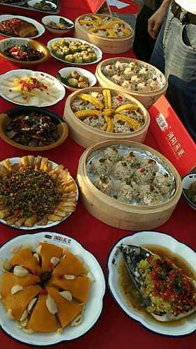 浏阳蒸菜宴席上一道小孩追捧的菜肴-蒸肉丸子!