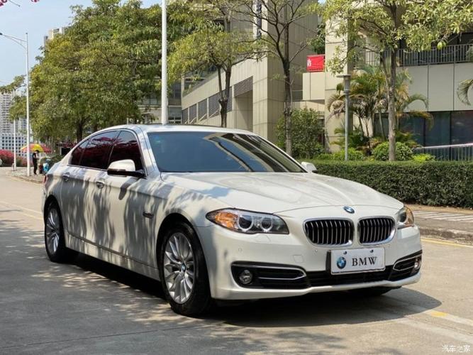 【深圳】2017年9月 宝马 宝马5系 525li 豪华设计套装 自动档