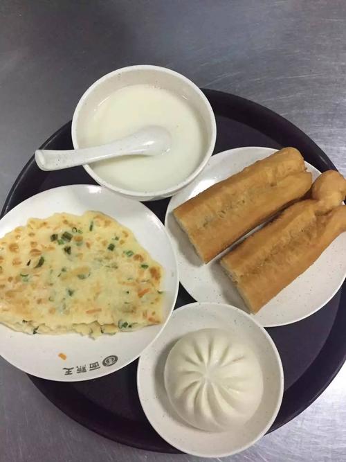 豆浆 油条 香菇素菜包 鸡蛋摊饼 晚 下周夜宵