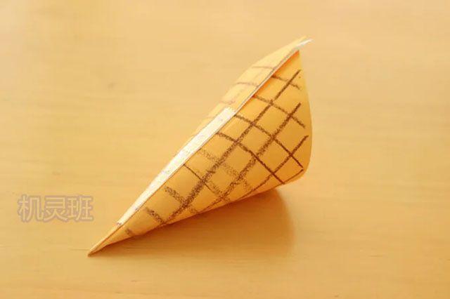 夏天手工用纸张制作各种口味冰淇淋步骤图解