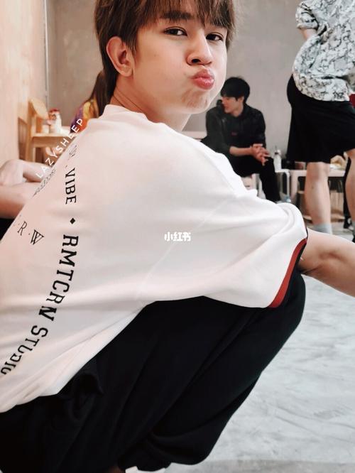 笑容治愈的男孩_福多多fluke_娱乐_明星娱乐资讯