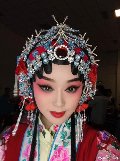 优秀青年豫剧演员杜永真剧照转载:河南豫剧院青年团花旦武旦