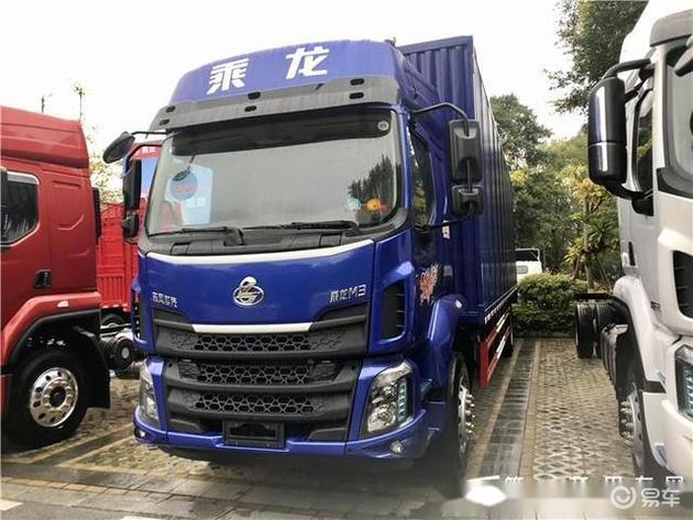 此次,东风柳汽还展出三款新能源车型,包括乘龙m3纯电动环卫车,乘龙l3