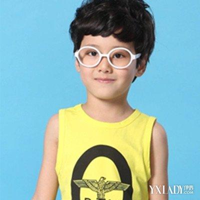 【图】小男孩发型短发潮流图片 爱帅气化身时尚小达人