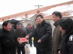 县城1 5公里,北邻安徽 a target="_blank" href="/item/泗县/3066997