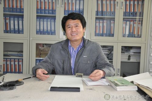 牛似宝 陕西省青年书法家协会副秘书长常务理事