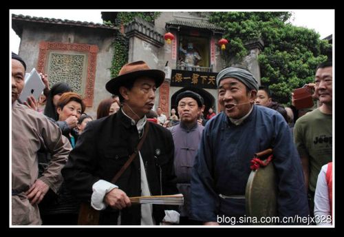 王保长抓壮丁是为了找填房男