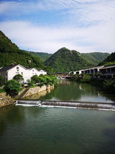 浙江台州三门县农家乐,观海,吃海鲜,登竹山.