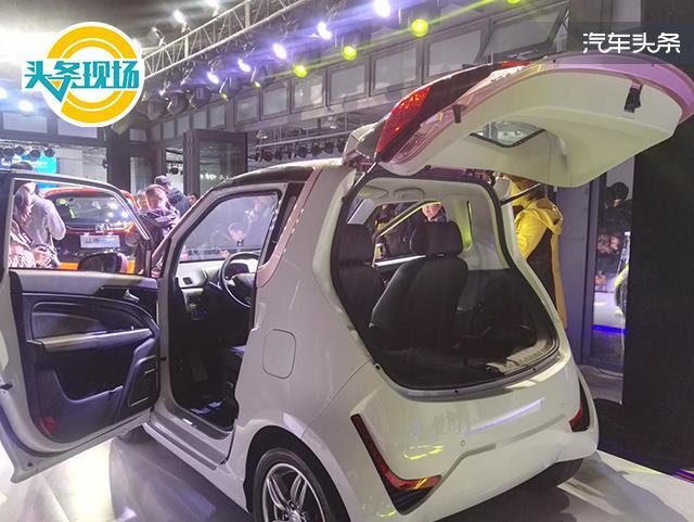 早的众泰汽车,自去年4月开幕的北京车展上推出aoo(微型)级车e200以来
